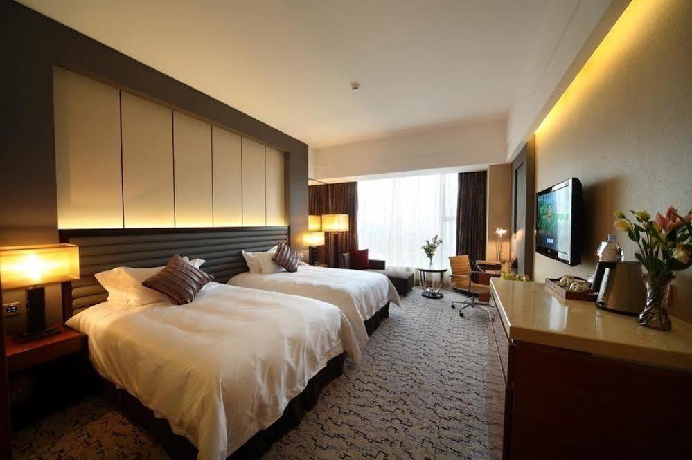 King Century Hotel Čung-šan Exteriér fotografie