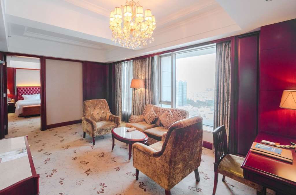 King Century Hotel Čung-šan Pokoj fotografie